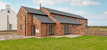 2 bedroom barn conversion for sale