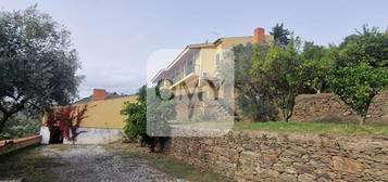 Com vistas para o rio Douro, Moradias e Outras Edificações em Quint...