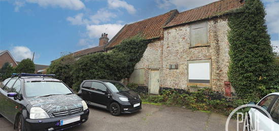 Barn conversion for sale in Beccles Road, Carlton Colville NR33