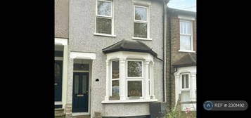 4 bedroom terraced house