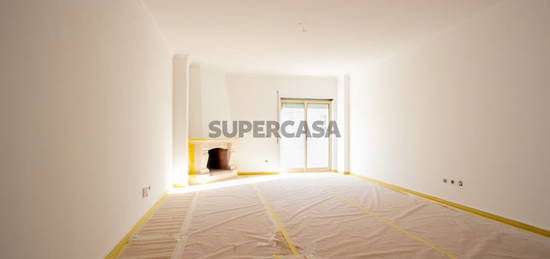 Apartamento T2 com arrecadação - Cartaxo