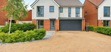 5 bed detached house for sale