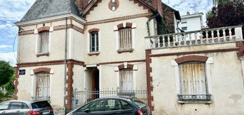 A VENDRE en exclusivité-  Quartier Oberthur/ Les Quais Maison bourgeoise à rénover