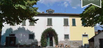 Villa plurifamiliare Fratta, Fratta Santa Caterina, Cortona