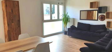 Appartement  à louer, 3 pièces, 2 chambres, 66 m²