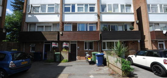 Property to rent in Horwood Close, Headington, Oxford OX3