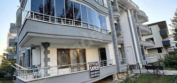 YALOVA/ADNANMENDERES MH.DE MUHTEŞEM KONUMDA 3+1 130 M2 DAİRE!!