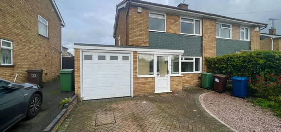 3 bedroom semi-detached house