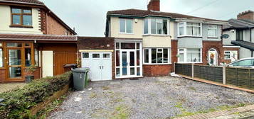 3 bed semi-detached house for sale