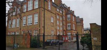 Flat to rent in Reed Place, London SW4