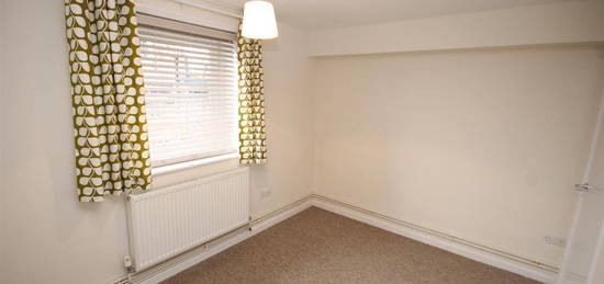 Flat to rent in Upton Road, Norwich NR4