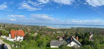 Eladó családi ház, Balatonfüreden 340 M Ft, 7 szobás