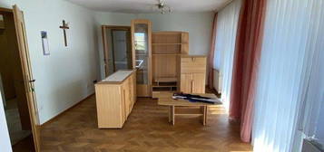 Schöne 3,5 Zimmer Wohnung mit EBK  in Unterschneidheim