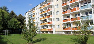 2 Raum Wohnung mit Balkon - Nähe Berzdorfer See!