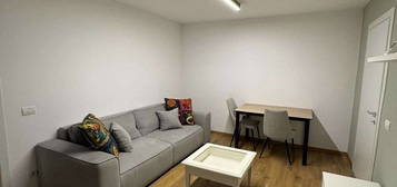 APARTAMENT RENOVAT | METROU FAVORIT