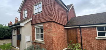 3 bedroom link detached house