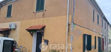 Trilocale in Via Aurelia Sud 63a