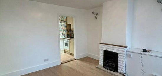 2 bedroom terraced house