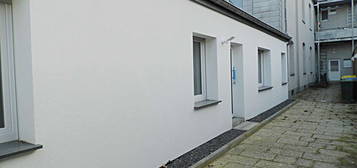 Englerthstr./Nähe Krankenhaus*Sanierte 2 ZKDBG-WC*ca.55 m²*Neue EBK*EG (Anbau im Hofbereich)z.verm.