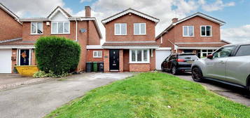 3 bedroom link detached house for sale