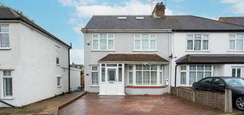 4 bedroom semi-detached house for sale