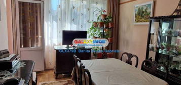 Apartament 3 camere, etaj 2 ,Bulevardul Chisinau