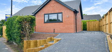 2 bed detached bungalow to rent