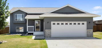 473 Pershing St, Box Elder, SD 57719