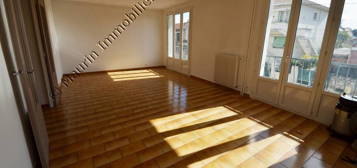 Appartement  à louer, 3 pièces, 2 chambres, 70 m²