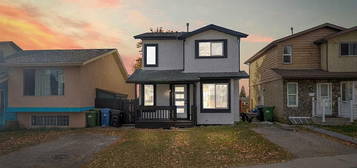 256 Abinger Cres NE, Calgary, AB T2A 6L3