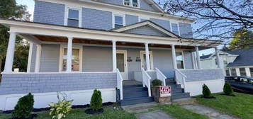 245-249 Francis Ave, Pittsfield, MA 01201