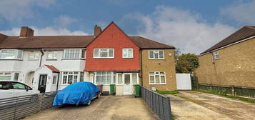 Flat to rent in Buckhurst Avenue, Carshalton, Surrey SM5