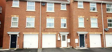 4 bedroom town house for sale