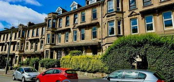 Flat to rent in Broomhill Avenue, Glasgow G11