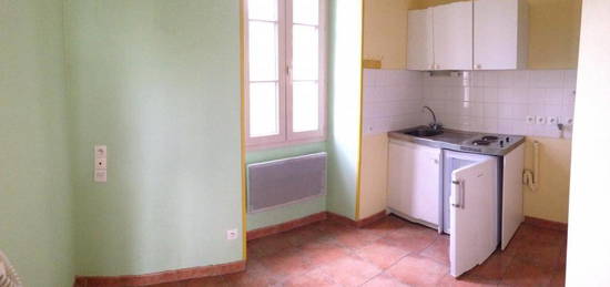 Studio meublé  à louer, 1 pièce, 24 m²