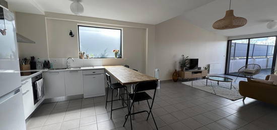 Location appartement 4 pièces 100 m²