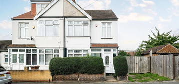 End terrace house for sale in York Road, London E4