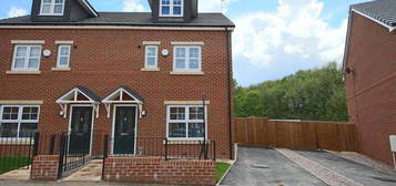 Detached house to rent in Saddlecote Close, Manchester M8