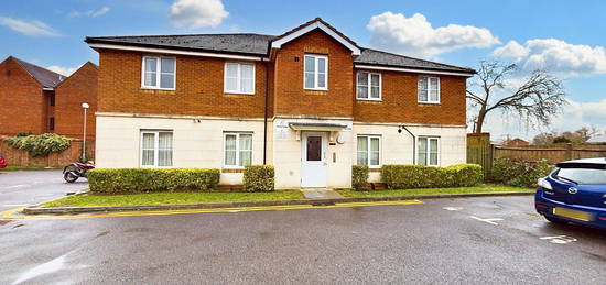 Flat for sale in St. Lukes Court, Hatfield AL10