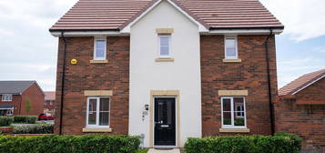 3 bed detached house for sale