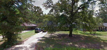 314 Montgomery Ln, Benton, LA 71006