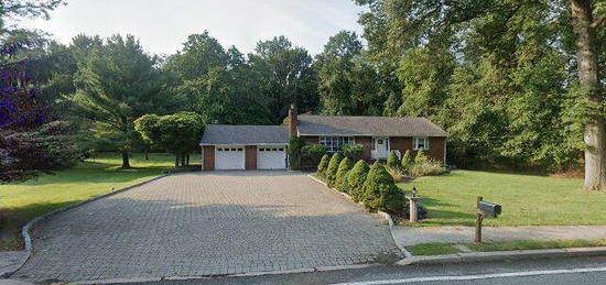 127 Old Tappan Rd, Old Tappan, NJ 07675