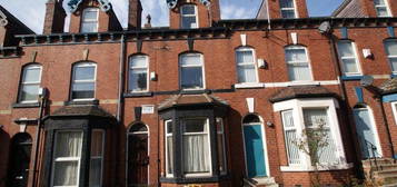 6 bedroom terraced house