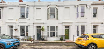 4 bedroom terraced house