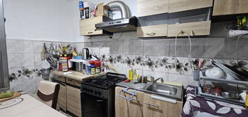 Apartament cu 2 camere si 50 mp in Targoviste/Micro 12