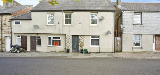 Flat for sale in Lower Bore Street, Bodmin, Cornwall PL31