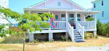 104 Dow Ave, Carolina Beach, NC 28428