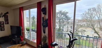 Appartement  à louer, 2 pièces, 1 chambre, 53 m²