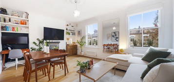 Flat for sale in Crayford Road, London N7