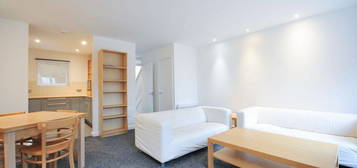 Flat to rent in Burlington Street, Manchester M15